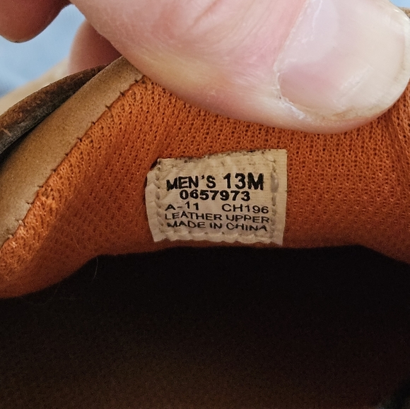Sperry Boat Shoes - Picture 2 of 5